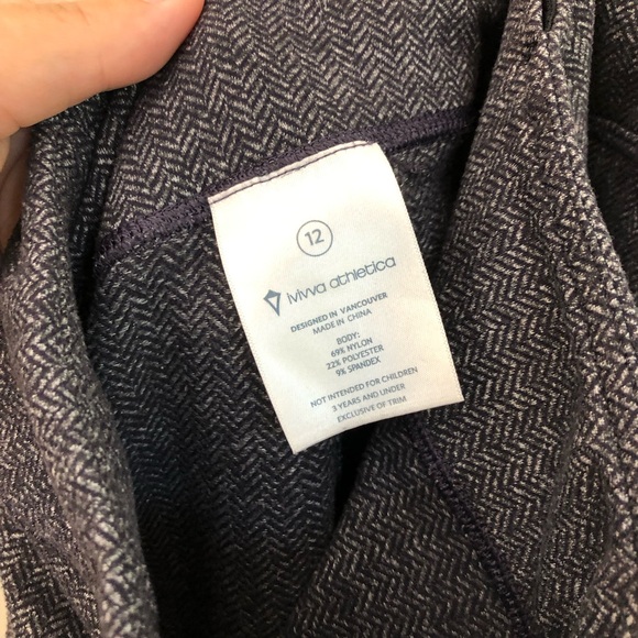 Ivivva by Lululemon girls reversible leggings 🍋 - Picture 8 of 9